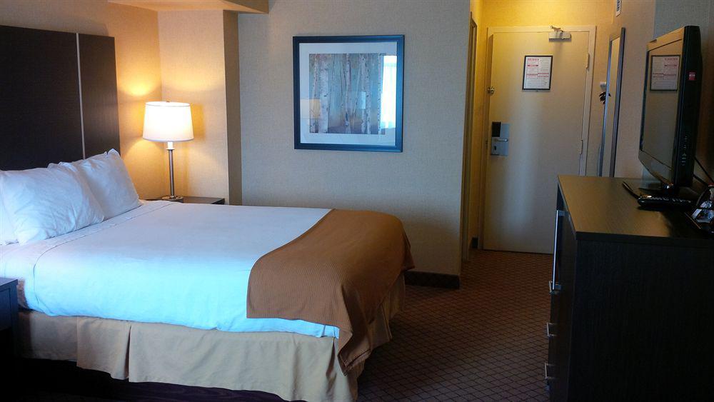 Holiday Inn Express Hamilton-Stoney Creek מראה חיצוני תמונה